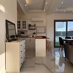 5 Km To Alacati, Luxury With Garden And Pool Villa Çeşme