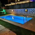 5 Km To Alacati, Luxury With Garden And Pool Villa
