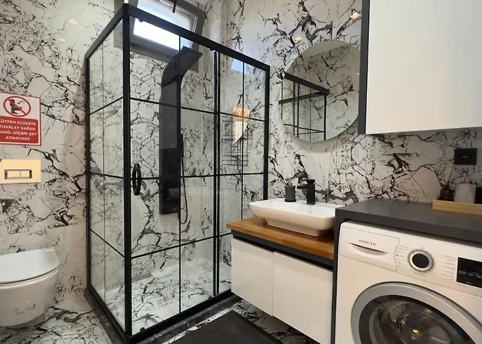 5 Km To Alacati, Luxury With Garden And Pool *